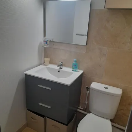 A 3 Minutes A Pied De La Apartman